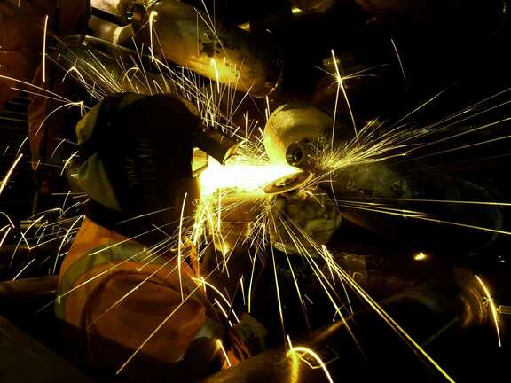 Processing of a metal component